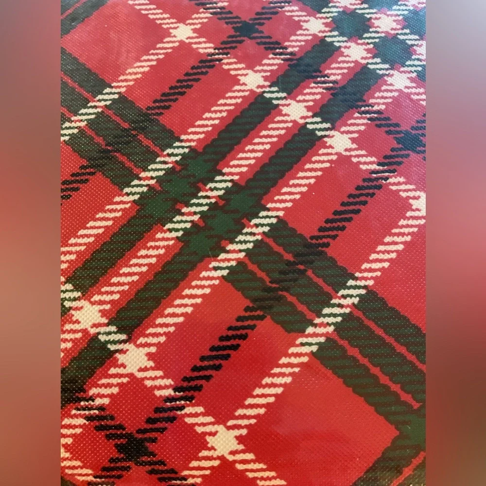 3 new Holiday Christmas tablecloths Bells 🔔 , Plaid & Floral